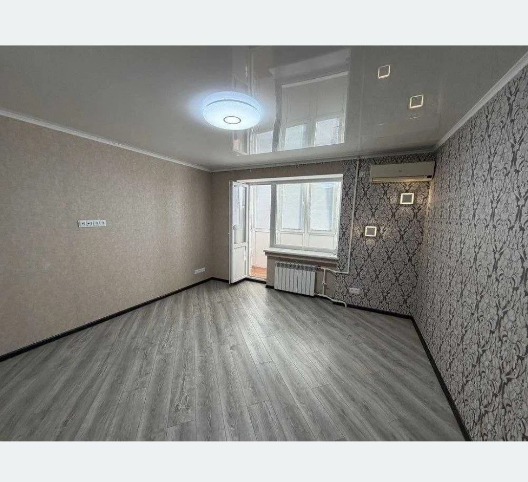 Продажа 1кв. с евроремонтом р-н парка "Сказка"