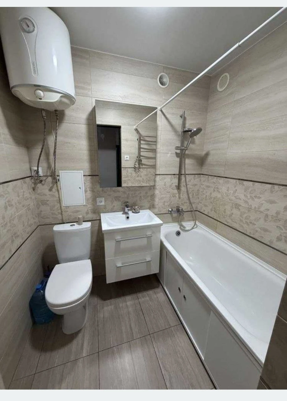 Продажа 1кв. с евроремонтом р-н парка "Сказка"