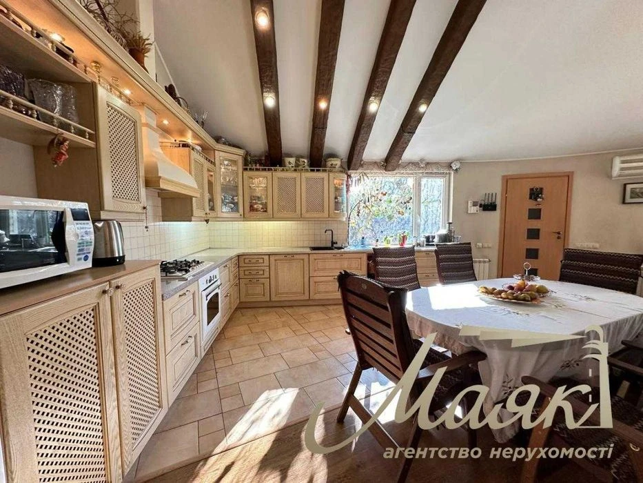 Sale of a cozy house with designer renovation in Voznesen
