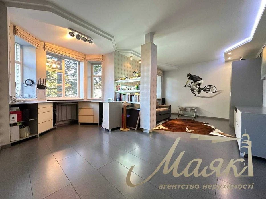 Sale of a cozy house with designer renovation in Voznesen