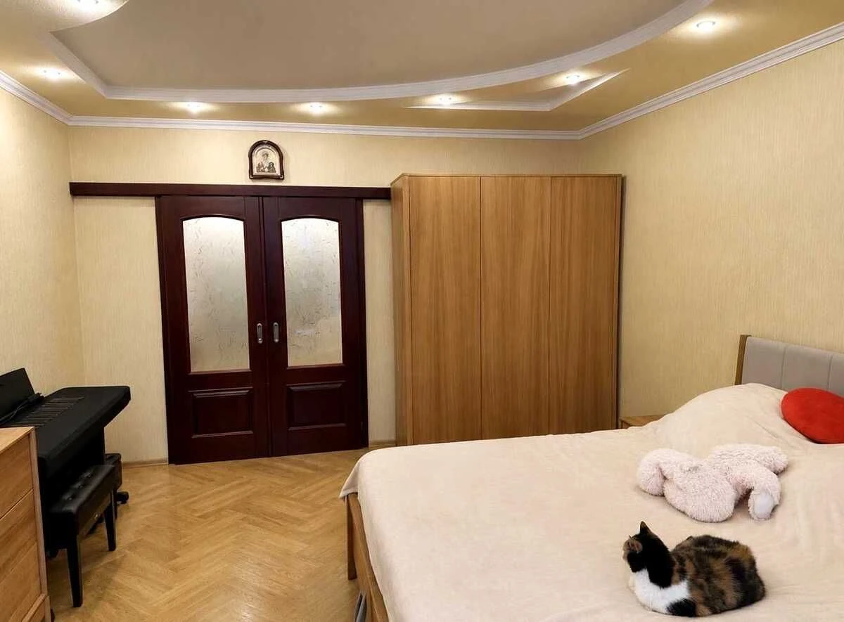 Продаж 3-кімнатної квартири в ЖК Лікоград 2, з ремонтом, Гол