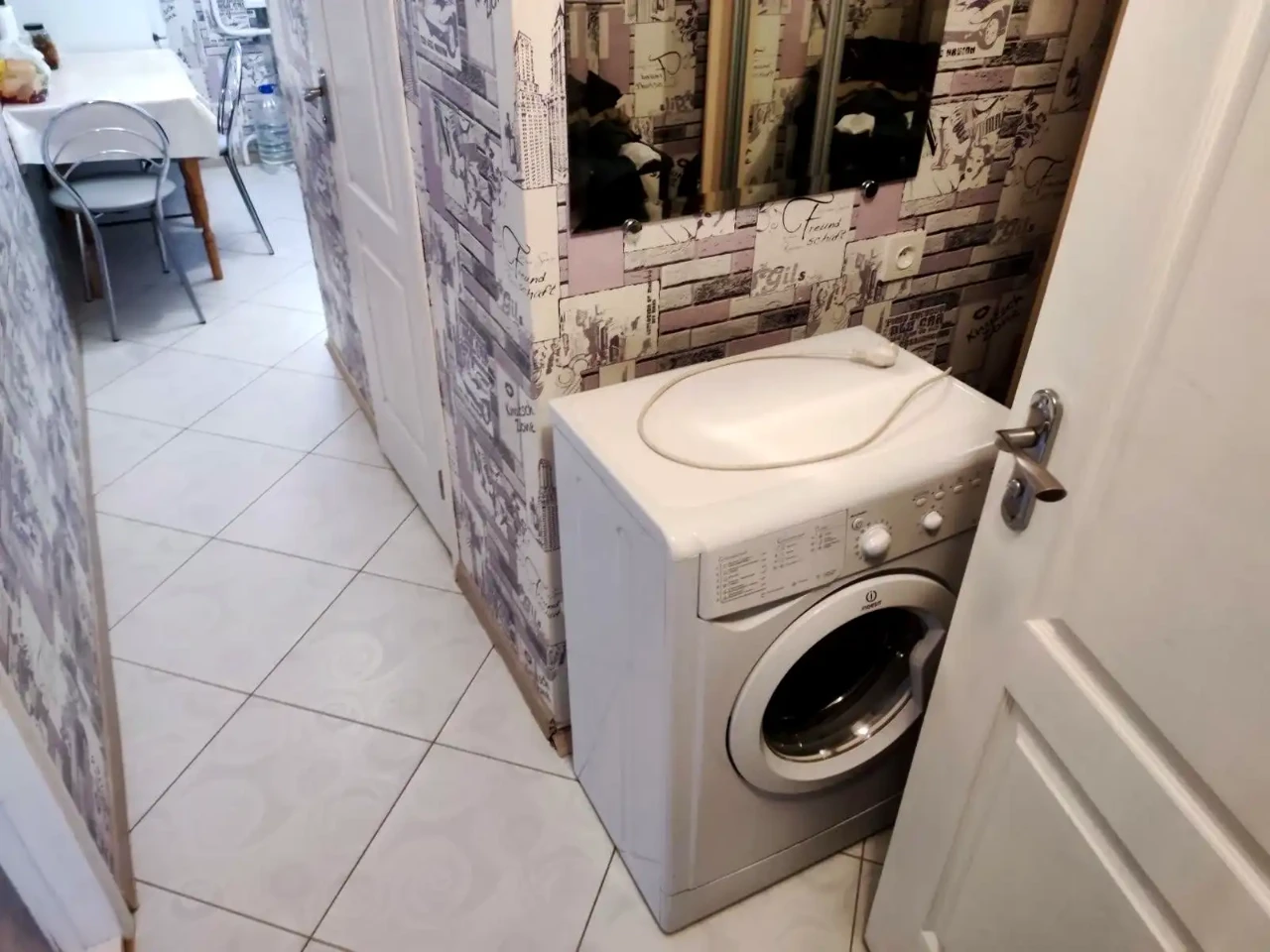 Продаж квартири 1-кімн. 32 м² 2/5 пов.