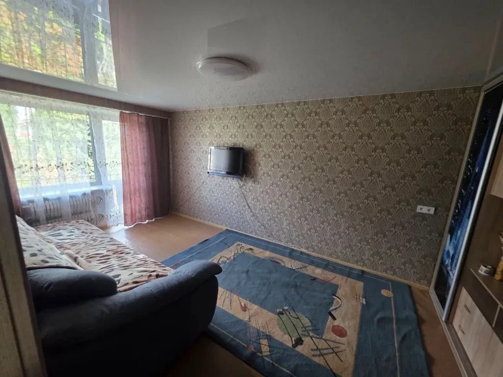 Продам 1к квартиру Науки (Гагарина) пр. 117