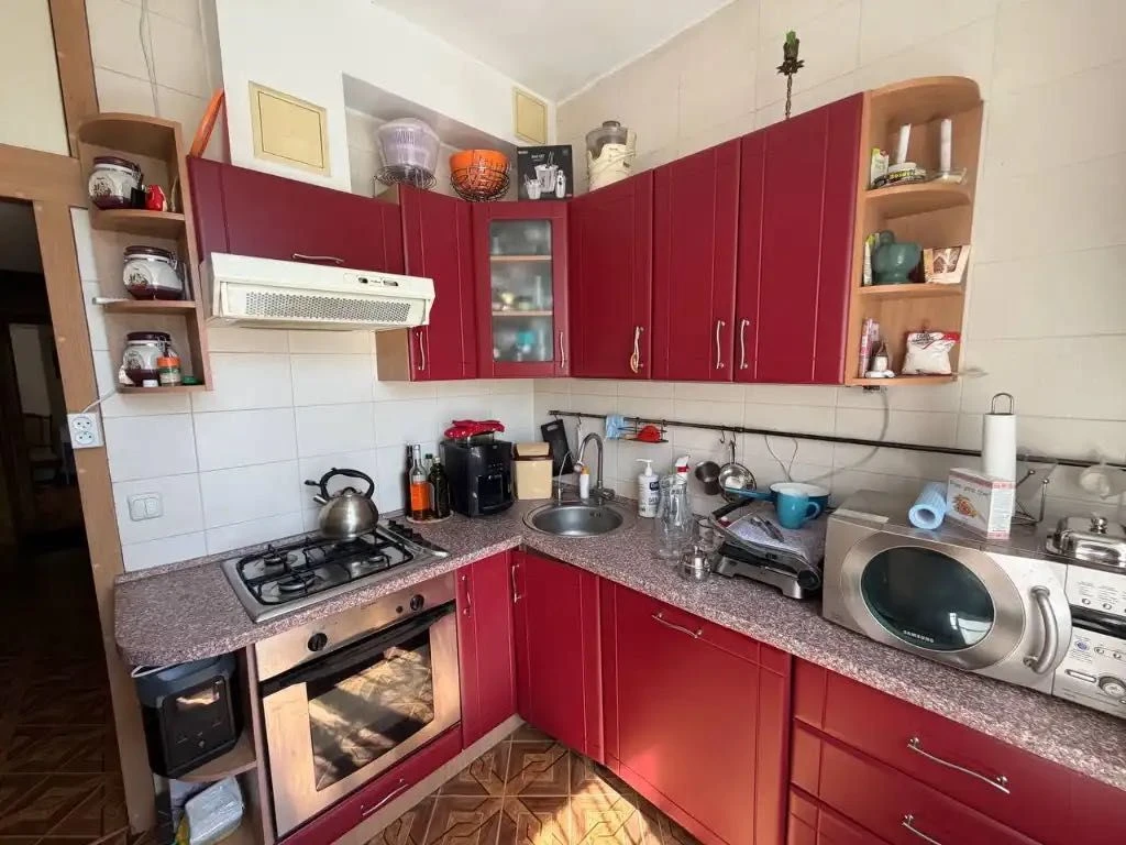 Продам 3к квартиру Науки (Гагарина) пр. 111