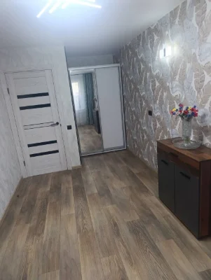 Продам с шикарным новым ремонтом 3к квартиру Петра Калнишевс