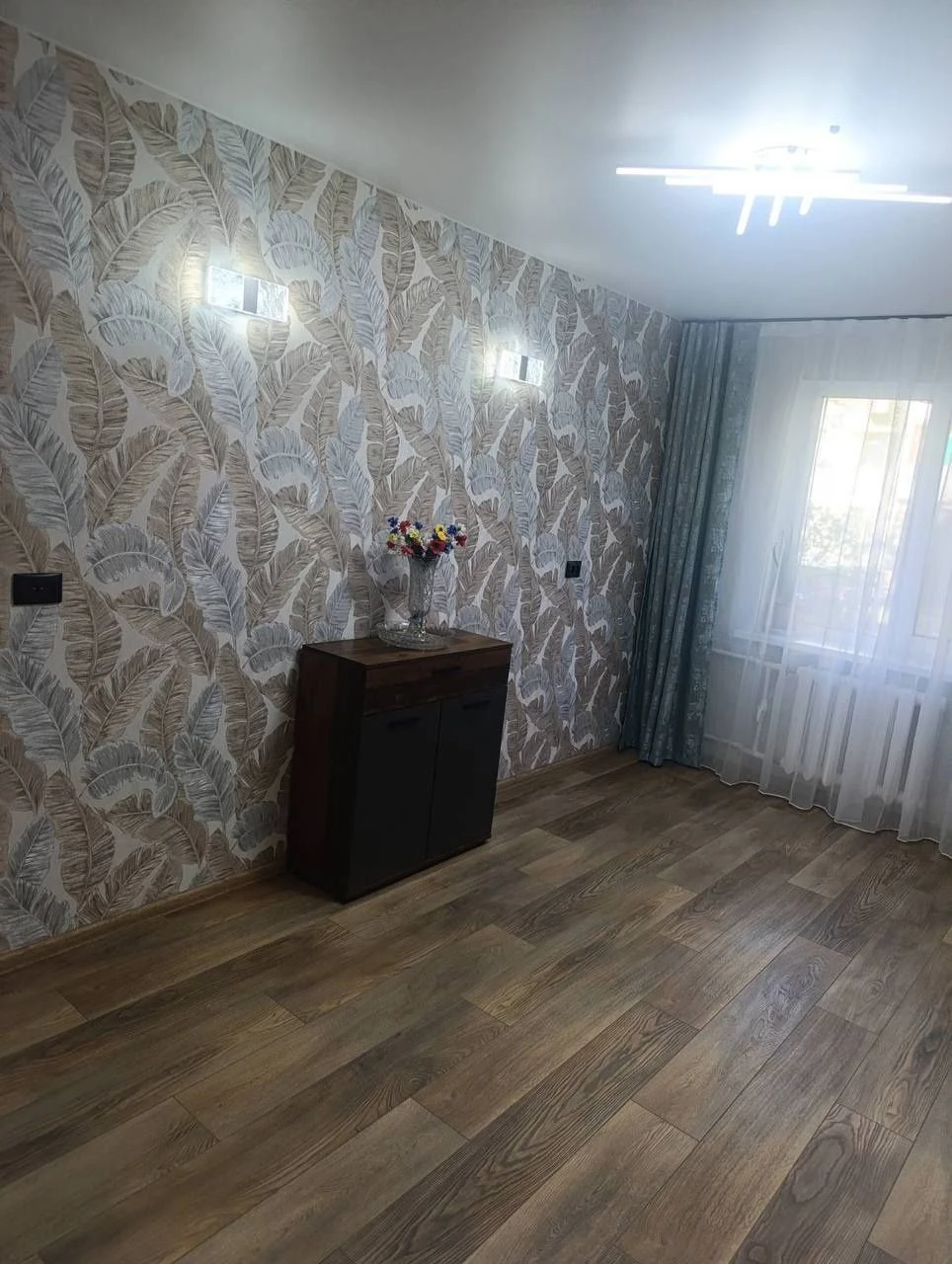 Продам с шикарным новым ремонтом 3к квартиру Петра Калнишевс