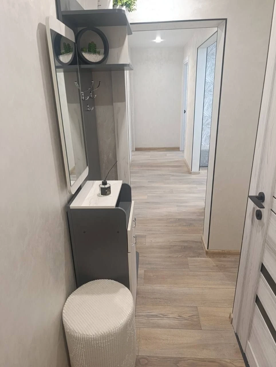 Продам с шикарным новым ремонтом 3к квартиру Петра Калнишевс