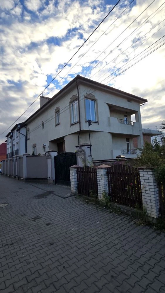 Продаж шикарний будинок з ремонтом і меблями Львів Дрогобиць