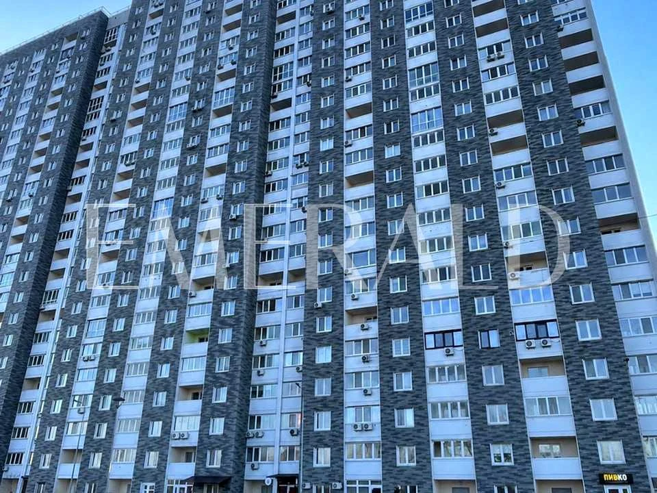 Квартира. Київ, Ревуцького вул.
