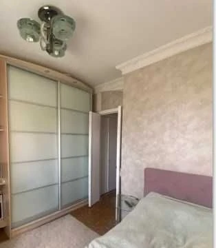 Продам 4-комн. квартиру с РЕМОНТОМ на Котовского/Днепропетро