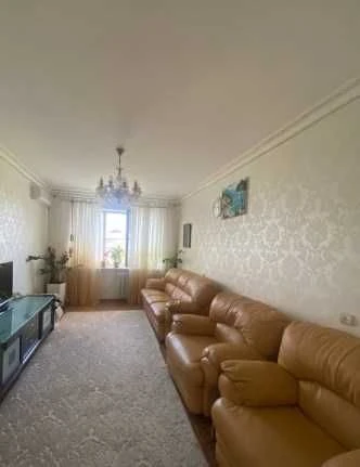 Продам 4-комн. квартиру с РЕМОНТОМ на Котовского/Днепропетро