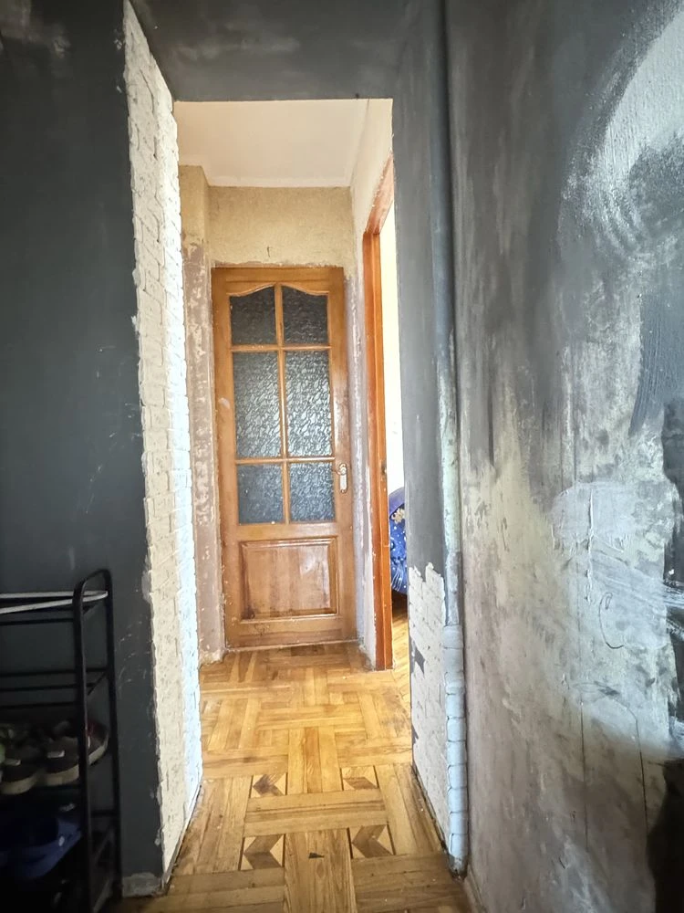 Продам 4  кімнатну квартиру Запорізьке шосе 4  район ТРЦ  Да