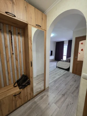Продаж 2-к квартири 46 м² з капремонтом, пр. Дмитра Яворниць
