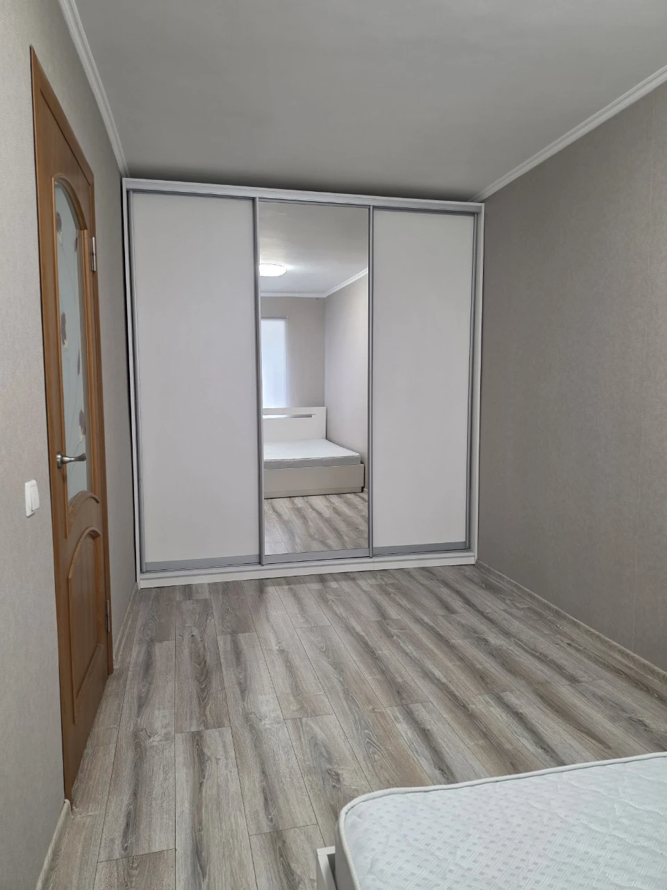 Продаж 2-к квартири 46 м² з капремонтом, пр. Дмитра Яворниць