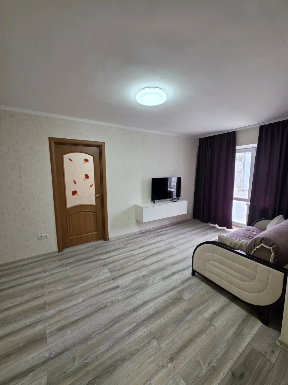 Продаж 2-к квартири 46 м² з капремонтом, пр. Дмитра Яворниць