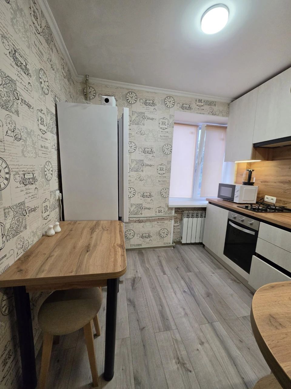 Продаж 2-к квартири 46 м² з капремонтом, пр. Дмитра Яворниць