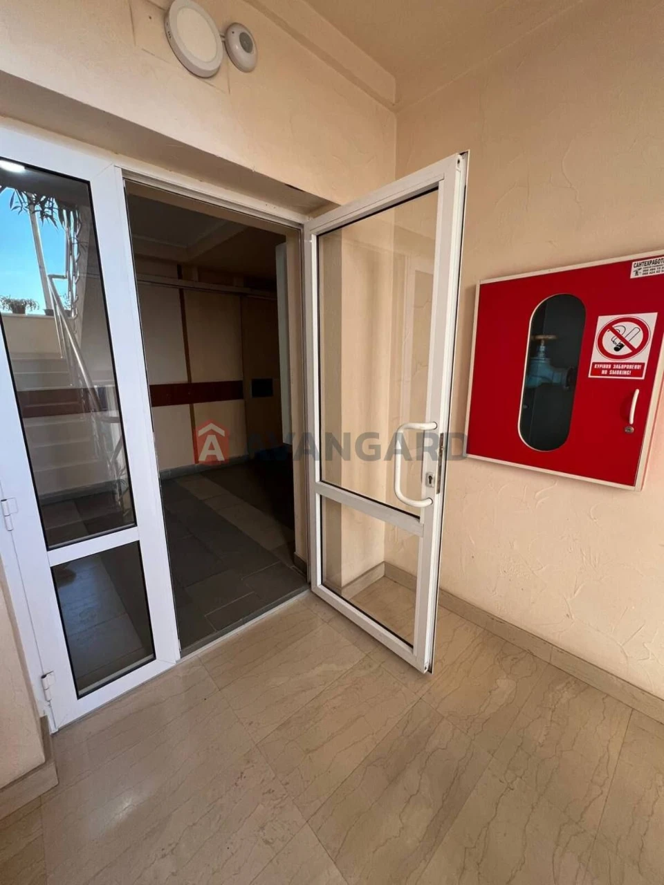 Продажа 2к квартира 49м ремонт вся техника остается