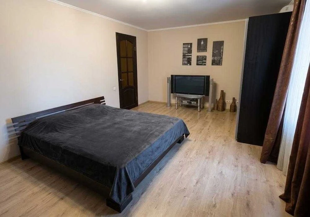 Продам 3-комн. квартиру 120 м² в новом доме с евро ремонтом