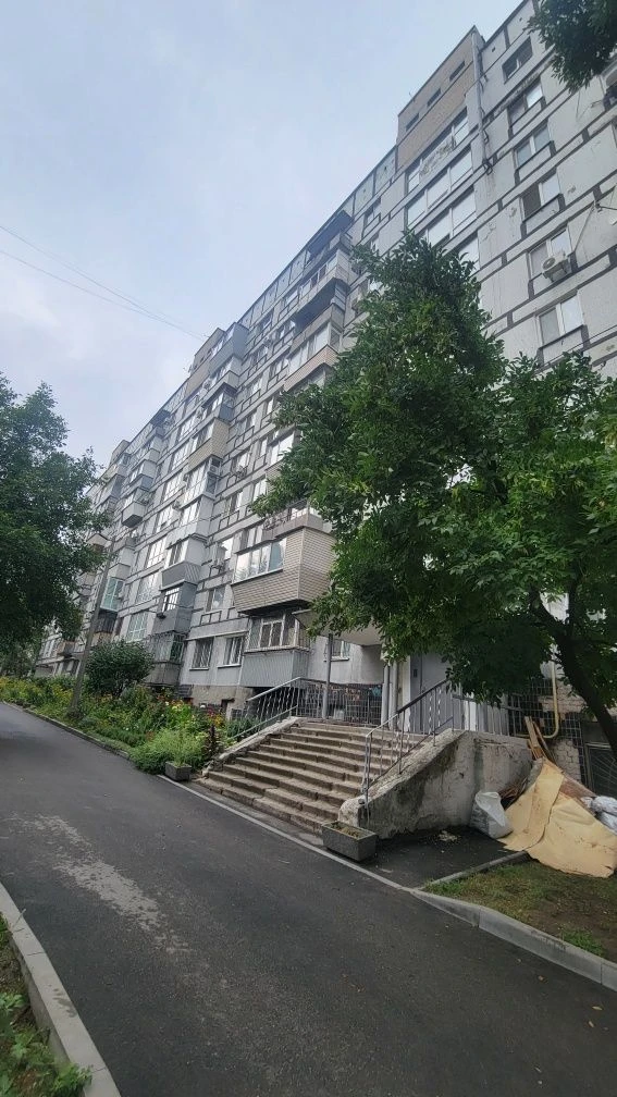 Продам 1-ком. квартиру ,Гагарина /Нагорный