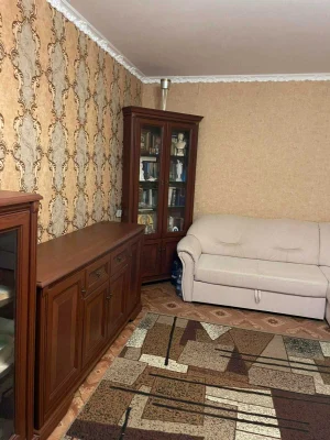Продам 2х ком квартиру ЖМ Красный Камень 6й этаж