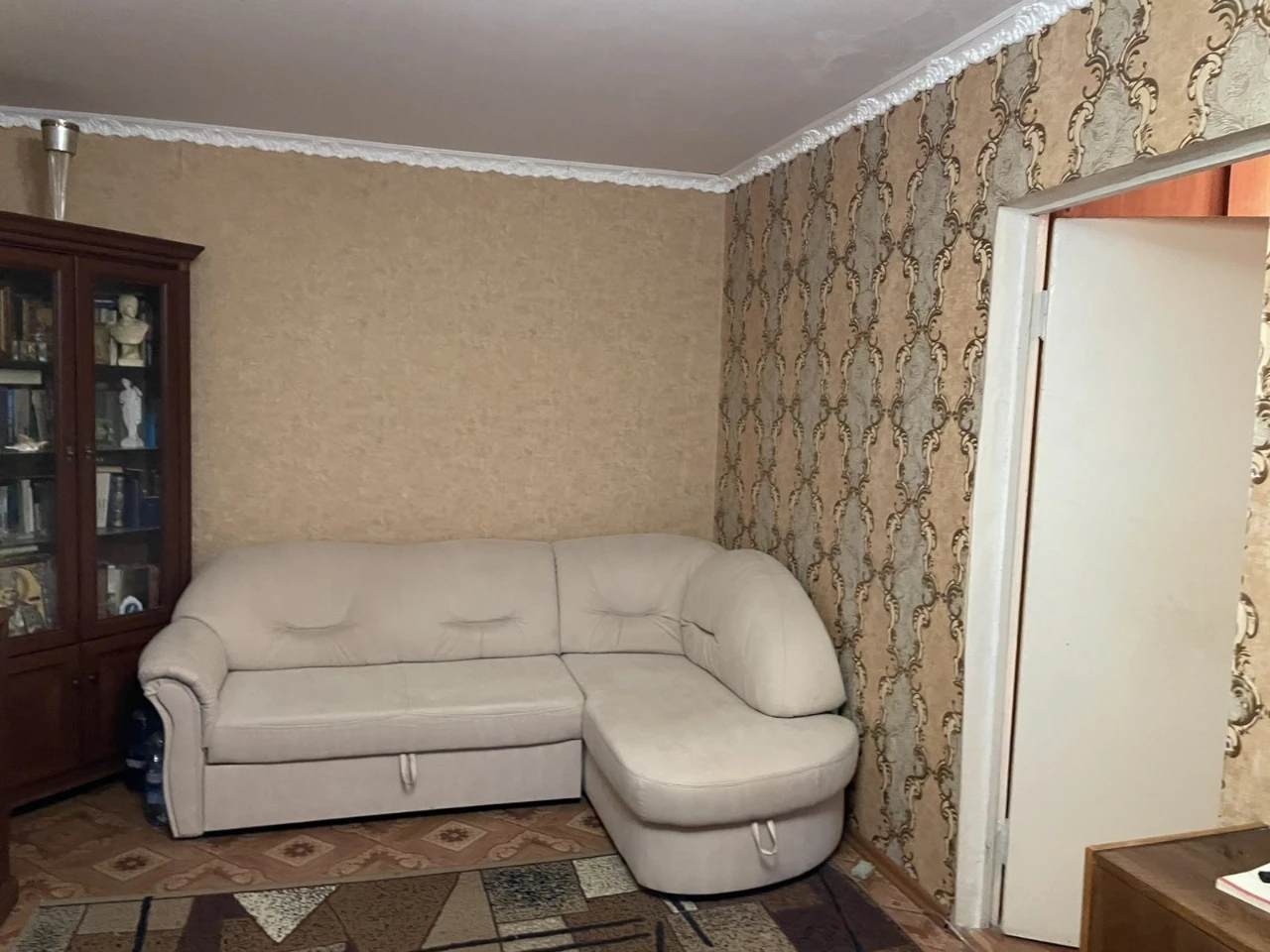 Продам 2х ком квартиру ЖМ Красный Камень 6й этаж