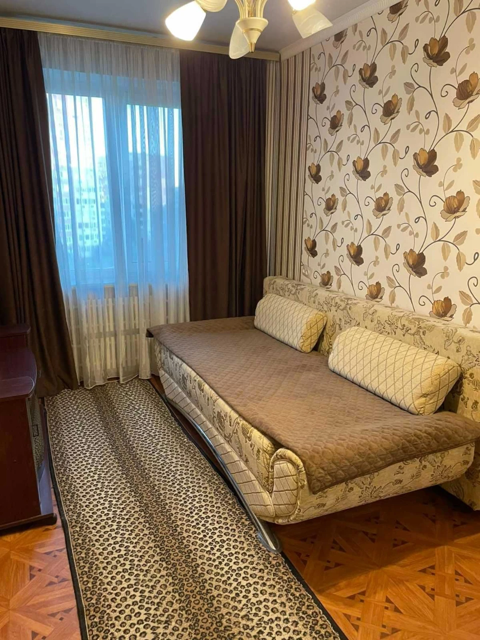 Продам 2х ком квартиру ЖМ Красный Камень 6й этаж