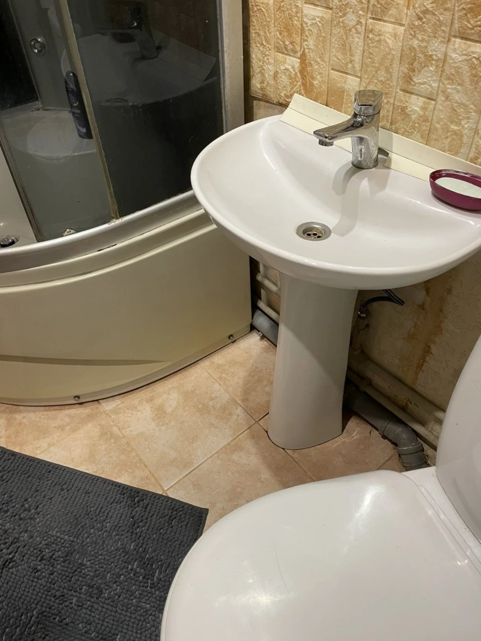 Продам 2х ком квартиру ЖМ Красный Камень 6й этаж