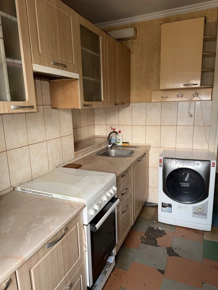 Продам 2х комнатную квартиру на Победе-5( р-н ТЦ Кодак)
