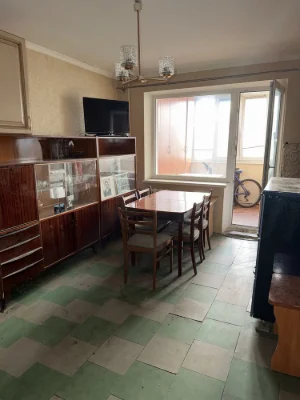 Продам 2х комнатную квартиру на Победе-5( р-н ТЦ Кодак)