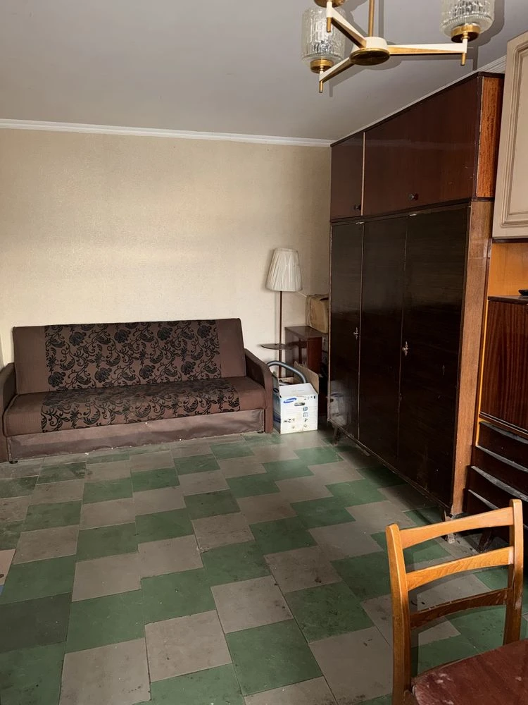 Продам 2х комнатную квартиру на Победе-5( р-н ТЦ Кодак)
