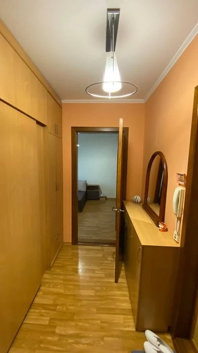 Продам 2 кімнатну квартиру на ж/м Лівобережній-3