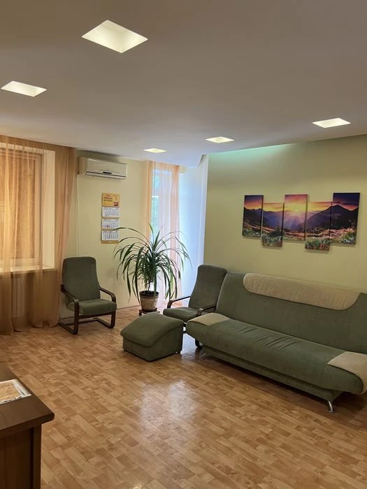 Продам 3 к квартиру вул Старокозацька,  65
