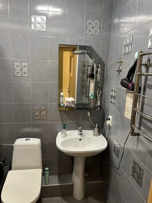 Продам 3 к квартиру вул Старокозацька,  65