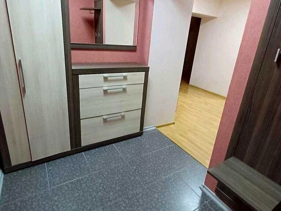 Apartment. Dnipro, Brativ Gorobtsiv St. (Dmytra Kedrina)