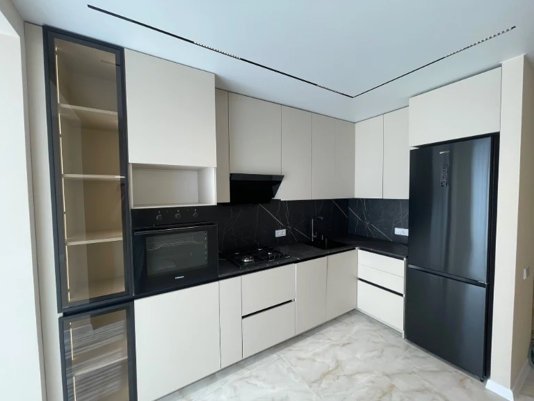 Apartment for sale in the residential complex Schaslyvyi 2, newly renovated
