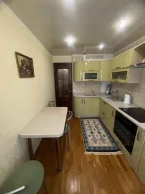 Продаж 3-х кімнатної квартири . Робоча