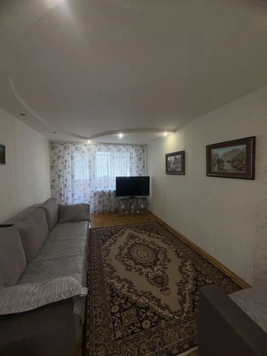Продаж 3-х кімнатної квартири . Робоча