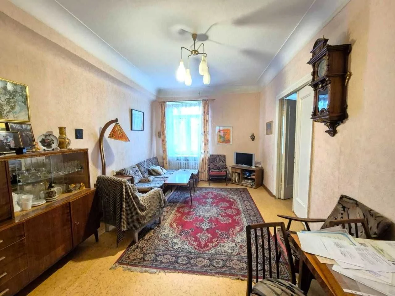 Продам 4-к квартиру в тихому зеленому дворі, вул. Лазаряна/п