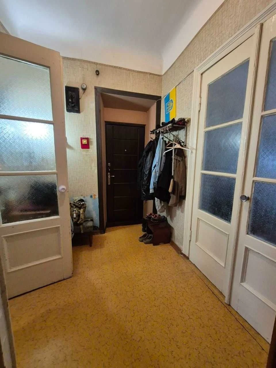 Продам 4-к квартиру в тихому зеленому дворі, вул. Лазаряна/п