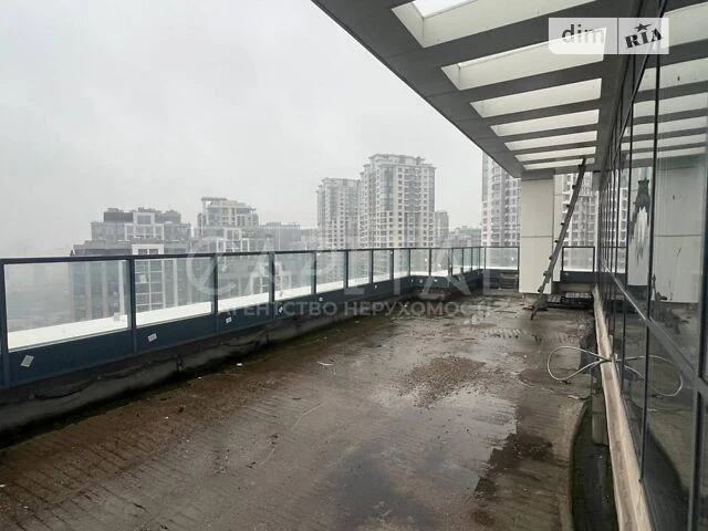 Sale of 4-room apartment 153 sq. m. on Andriy Verkhoglyada St. 11-B