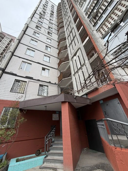 Продаётся 3к квартира пр. Мира,71, лев-3