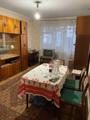 Продам 2-комнатную квартиру в районе Косиора.