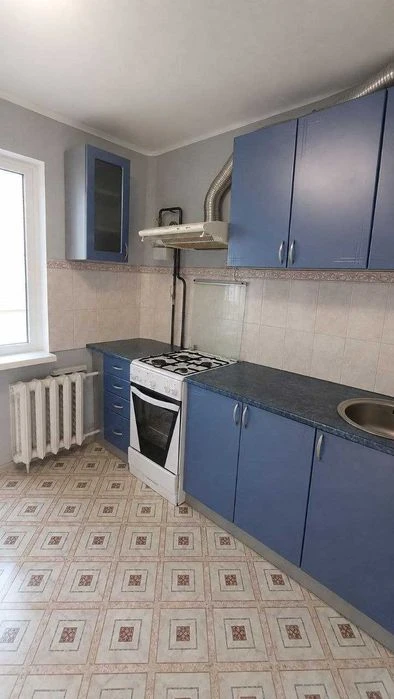 SEPARATE ROOMS FOR SALE 2-room apartment LOGGIA WITH KITCHEN w/m