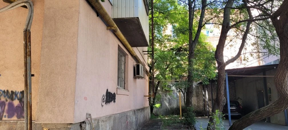 Продам 2к квартиру центр, вул. Воскресенська (Леніна), ЦУМ,