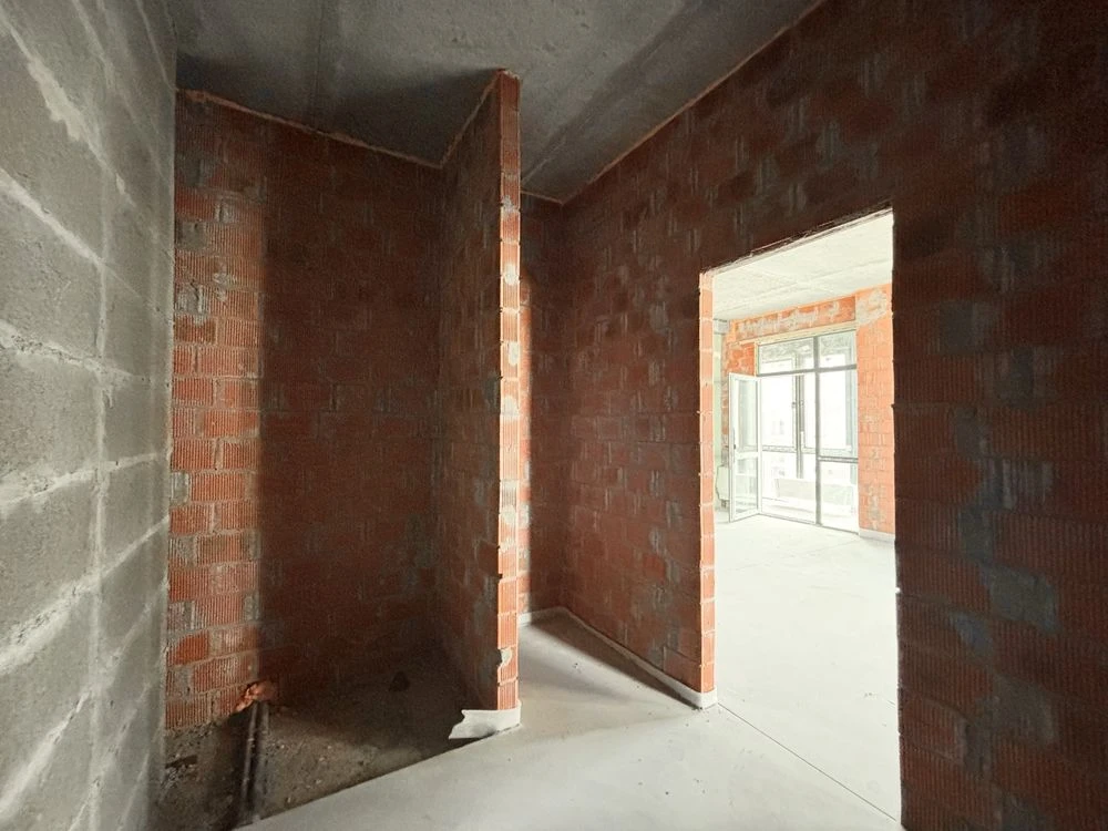 ЖК Женева 71м2, пять окон, газ! Продам квартиру в центре,