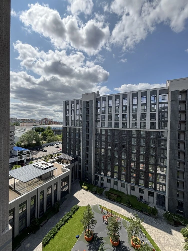 ЖК Женева 71м2, пять окон, газ! Продам квартиру в центре,