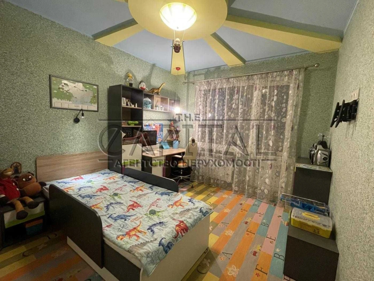 Продаж 3-кімнатної квартири з меблями та технікою