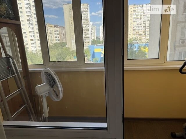Sale of 1-room apartment 41.7 sq. m. on Larisa Rudenko St. 3B • ID