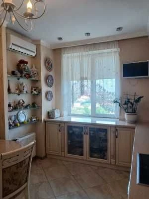 Продам 2-х кімнатну квартиру на Котовського 78м2 на низькому