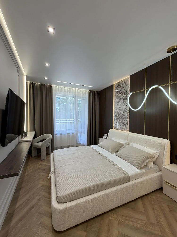 ЖК Атмосфера, 93 кв.м. с дорогим качественным ремонтом. Арка